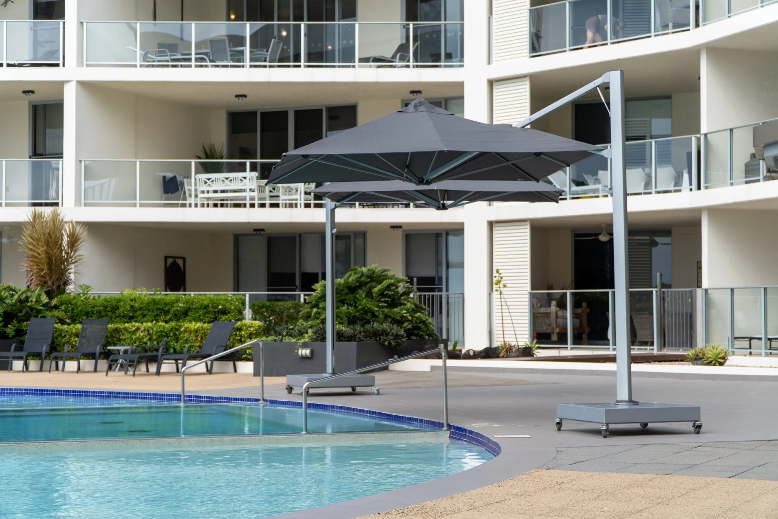 Shadowspec Serenity™ Cantilever Umbrella — Marine-Grade Shade, Engineered in New Zealand - Image 16