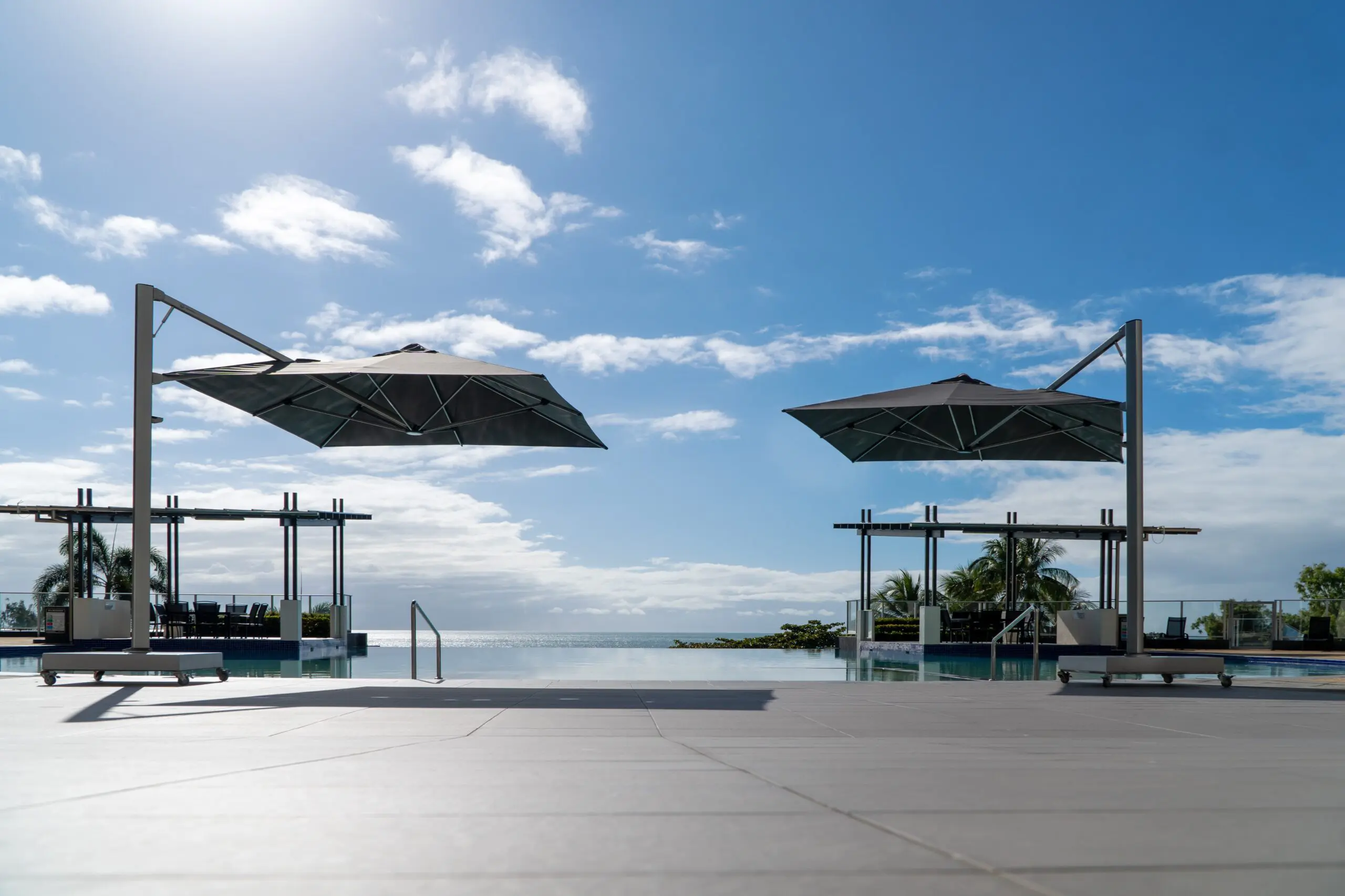 Shadowspec Serenity™ Cantilever Umbrella — Marine-Grade Shade, Engineered in New Zealand - Image 3