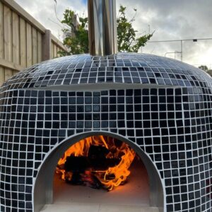 Flamma Dominus (FlameMaster): The Ultimate Wood-Fired Pizza Oven for Gourmet Pizzas at Home