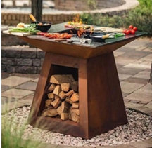 Vulcan Square Grill: Premium Wood-Fired Grilling with a Bold Rust Finish