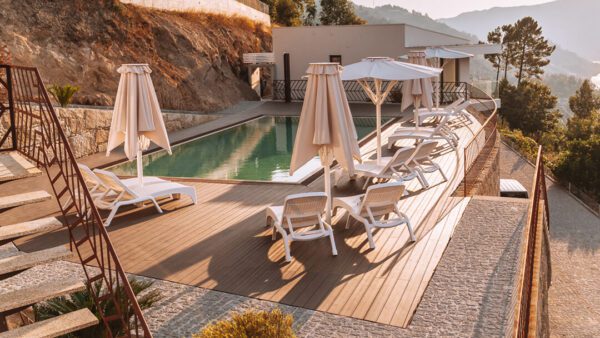 UMBRA: The Innovative Automatic Parasol Built for Style, Strength, and Smart Comfort - Image 2